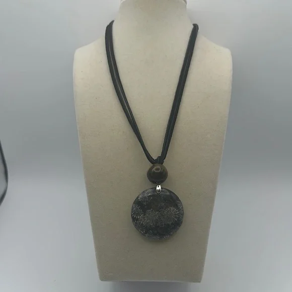 Round Black Coral Fossil Jade Pendant Necklace - Picture 2 of 11